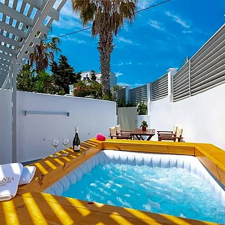 Aerenia Luxury 4* Santorini Island