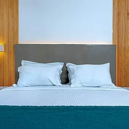 Aerenia Luxury Hotel Santorini Island