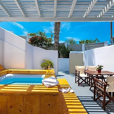 Aerenia Luxury Hotel Santorini Island